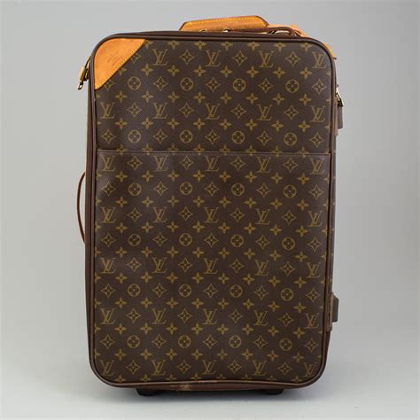 louis vuitton 55 carry on.